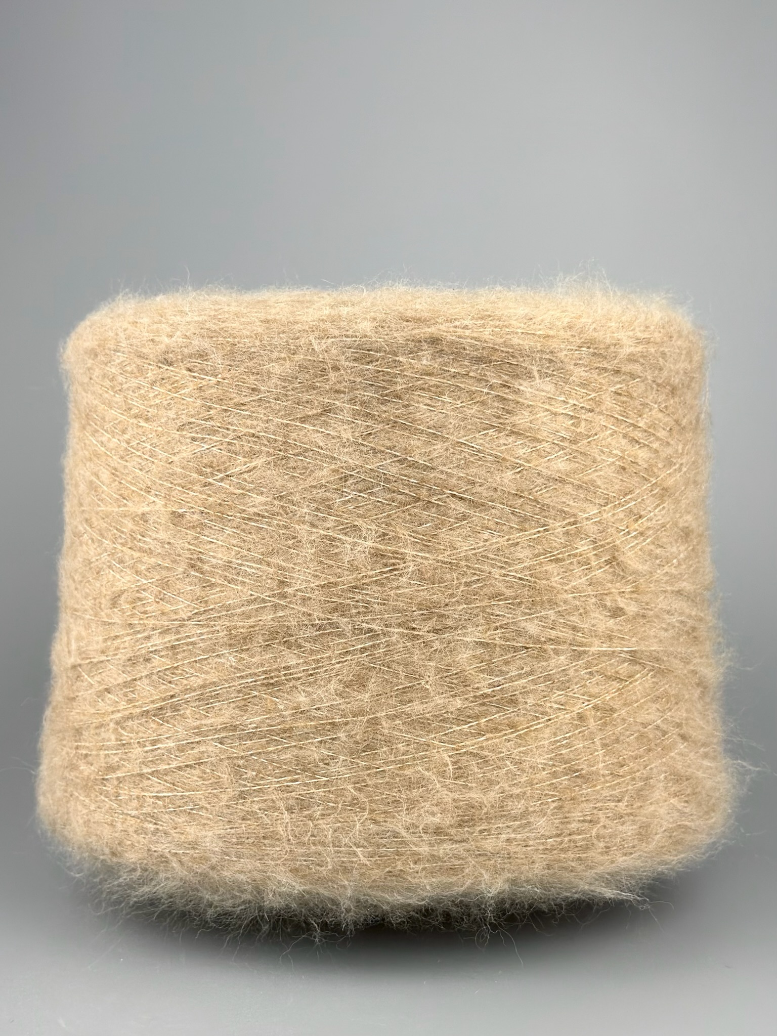 The Royal Collection Art. Jasmine – Fantasiegarn mit Elastan col. Kamelbeige Mélange 900 m / 100 g foto 2